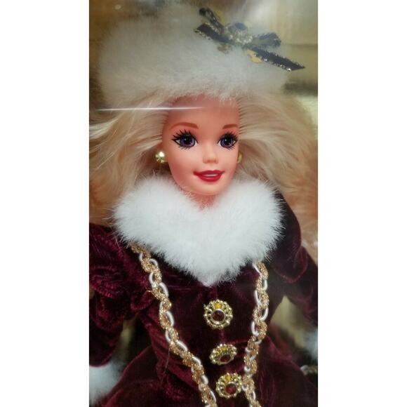 VTG 1996 Holidays SPECIAL EDITION Barbie Doll 15646 Red Gold Faux Fur Trim Hat - Picture 2 of 12
